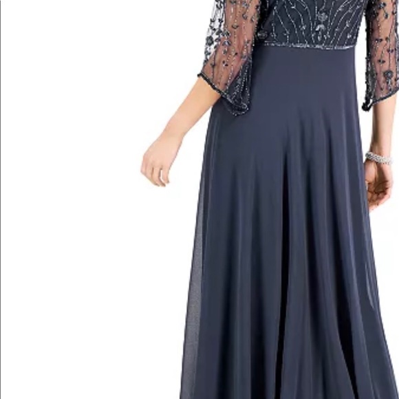 J Kara gown - Picture 3 of 4